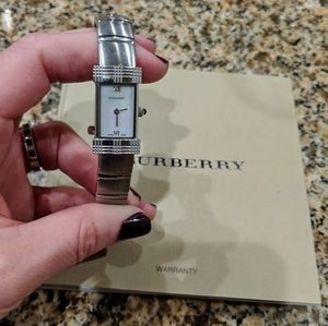 Burberry watch serial number BU4555